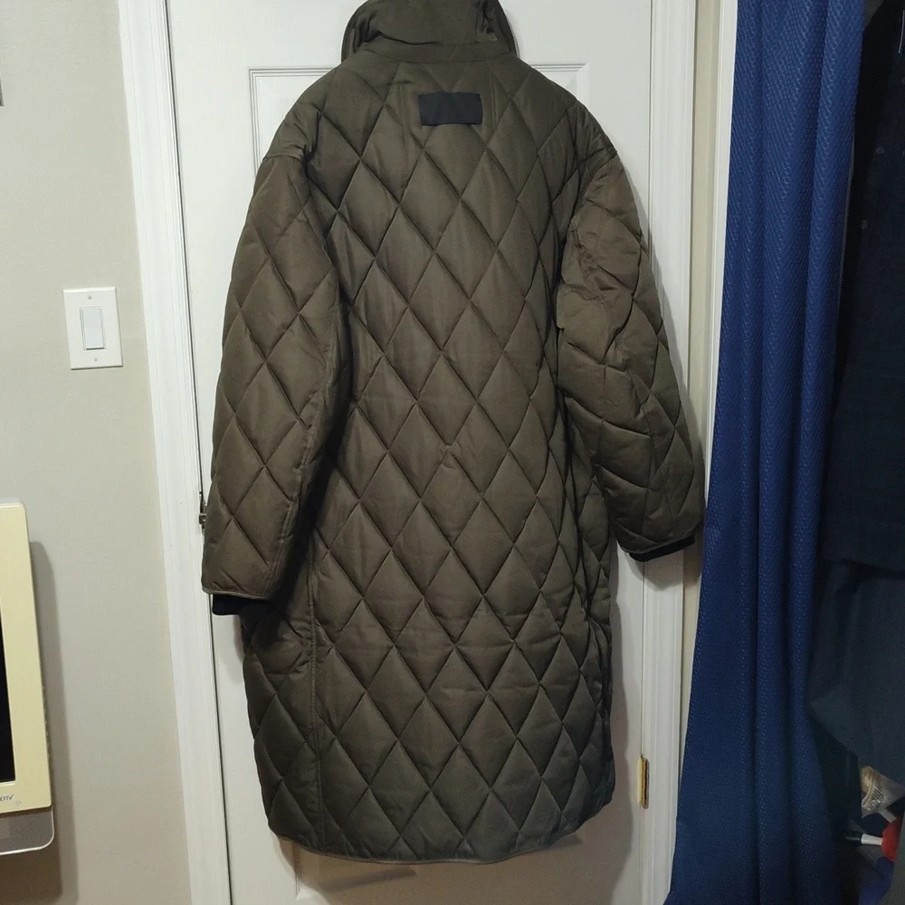 Banana Republic Oversized Light Olive Green Quilted Carcoat